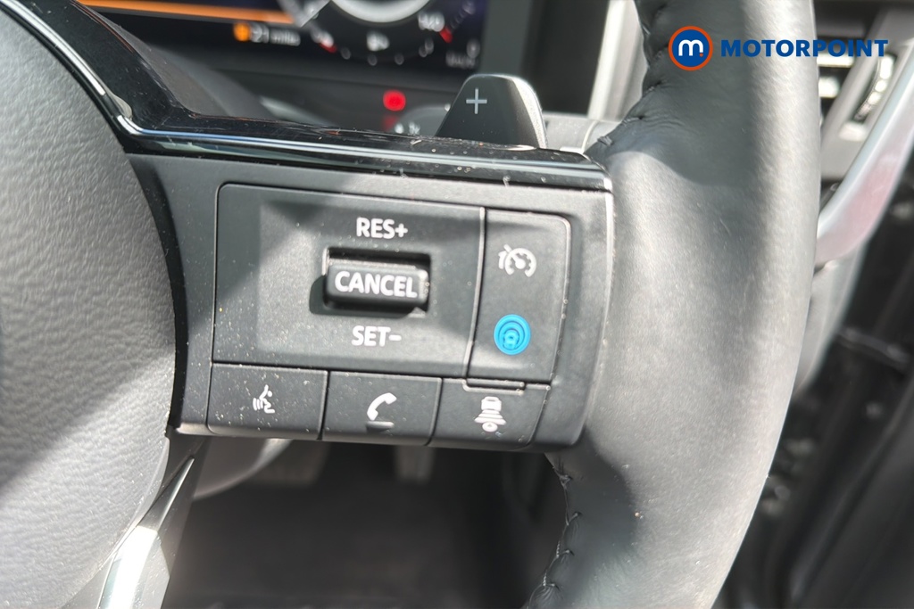 Nissan Qashqai N-Connecta Automatic Petrol SUV - Stock Number (1650861) - 3rd supplementary image