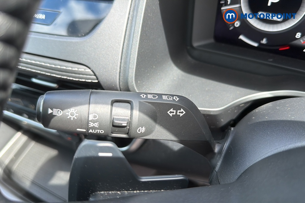 Nissan Qashqai N-Connecta Automatic Petrol SUV - Stock Number (1650861) - 5th supplementary image