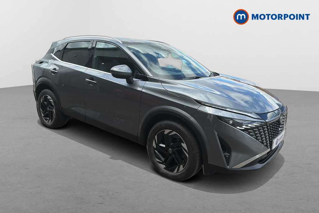 Nissan Qashqai N-Connecta Automatic Petrol SUV - Stock Number (1650861) - Drivers side front corner