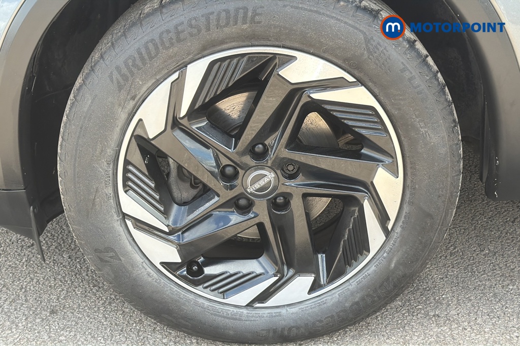 Nissan Qashqai N-Connecta Automatic Petrol SUV - Stock Number (1650861) - 44th supplementary image