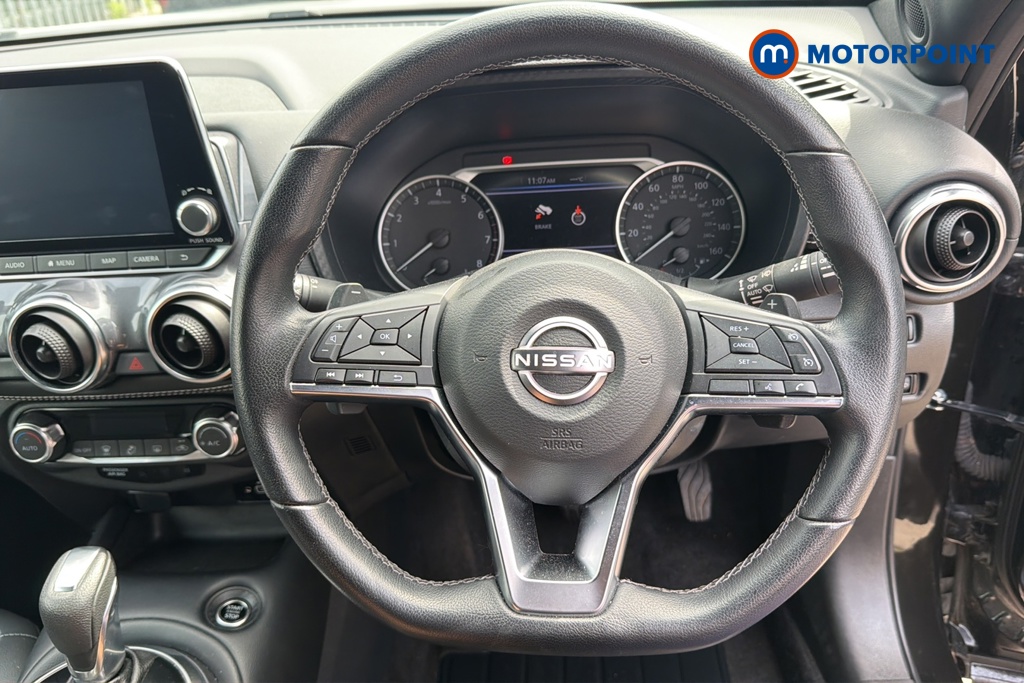 Nissan Juke N-Connecta Automatic Petrol SUV - Stock Number (1647928) - 2nd supplementary image