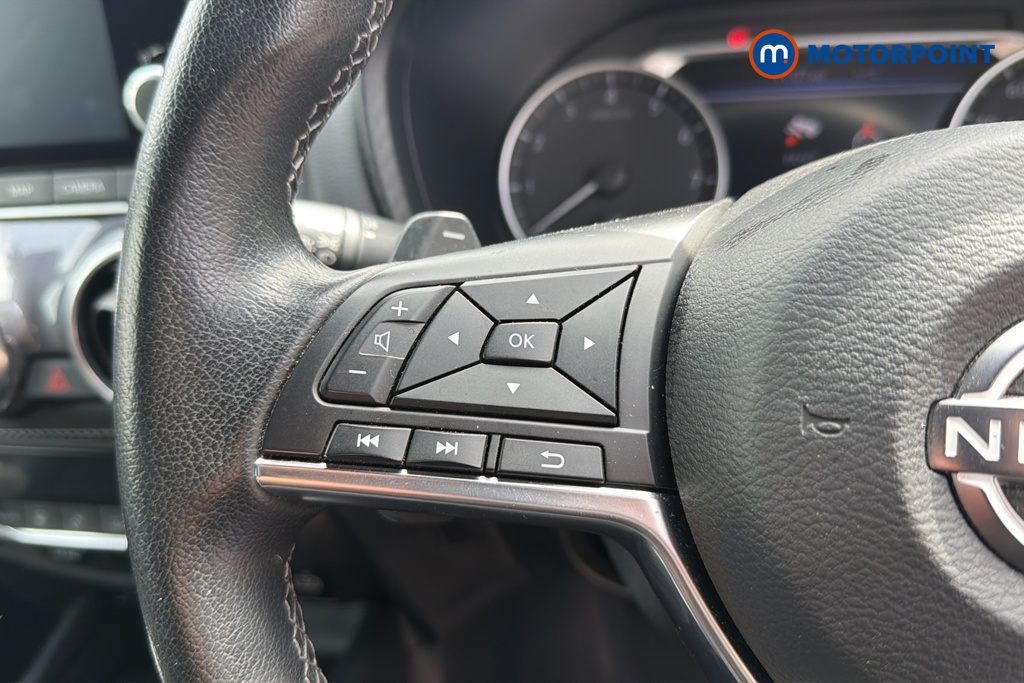 Nissan Juke N-Connecta Automatic Petrol SUV - Stock Number (1647928) - 4th supplementary image