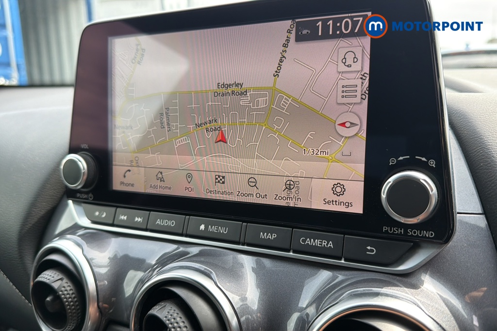 Nissan Juke N-Connecta Automatic Petrol SUV - Stock Number (1647928) - 9th supplementary image