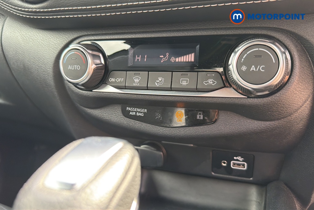 Nissan Juke N-Connecta Automatic Petrol SUV - Stock Number (1647928) - 12th supplementary image