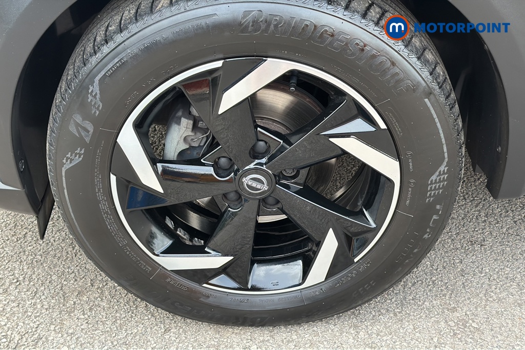 Nissan Juke N-Connecta Automatic Petrol SUV - Stock Number (1647928) - 44th supplementary image