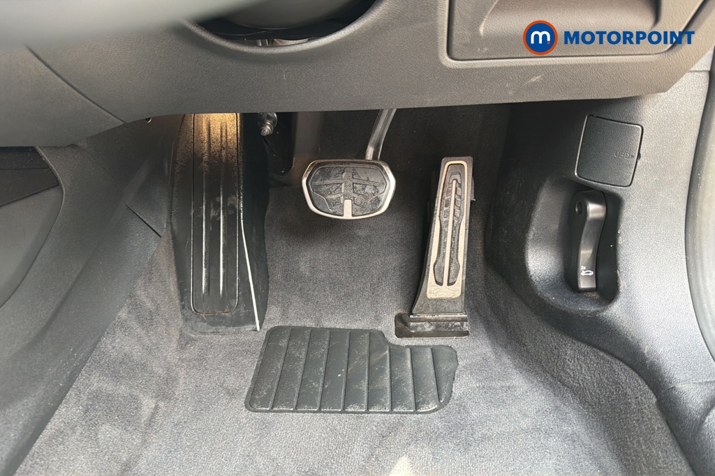 BMW 1 Series M Sport Automatic Petrol Hatchback - Stock Number (1649101) - 24th supplementary image