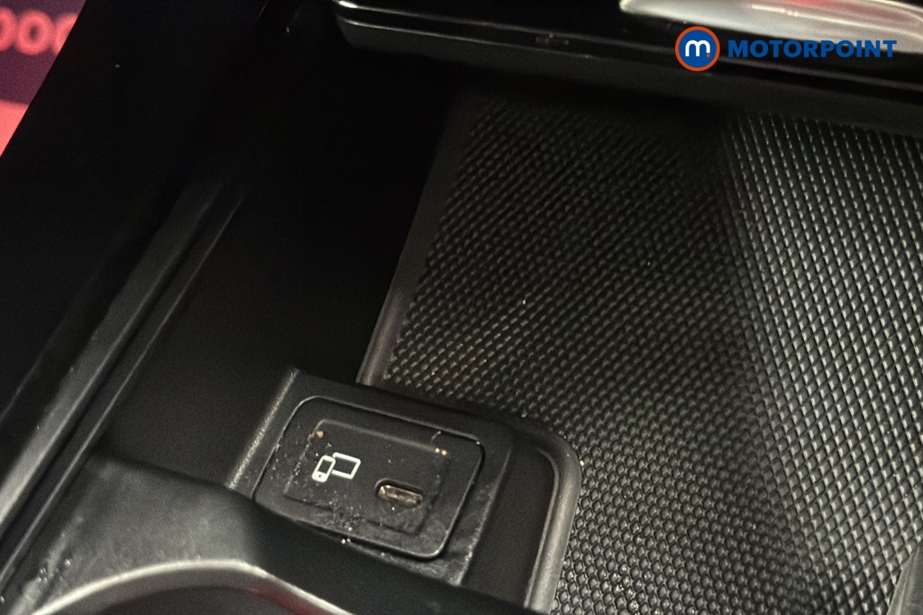 Mercedes-Benz CLA Amg Line Automatic Petrol Coupe - Stock Number (1649311) - 997th supplementary image