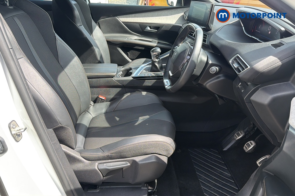 Peugeot 3008 GT Manual Diesel SUV - Stock Number (1649519) - 22nd supplementary image