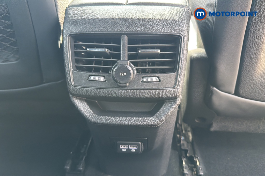 Peugeot 3008 GT Manual Diesel SUV - Stock Number (1649519) - 28th supplementary image