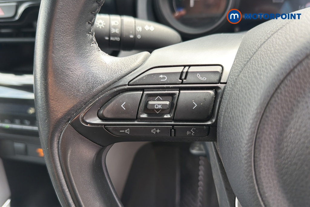 Toyota Yaris Cross Icon Automatic Petrol-Electric Hybrid Estate - Stock Number (1649612) - 4th supplementary image