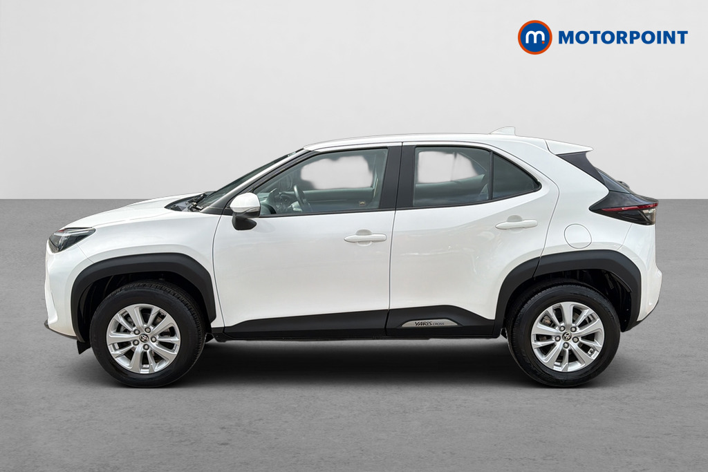 Toyota Yaris Cross Icon Automatic Petrol-Electric Hybrid Estate - Stock Number (1649612) - Drivers side