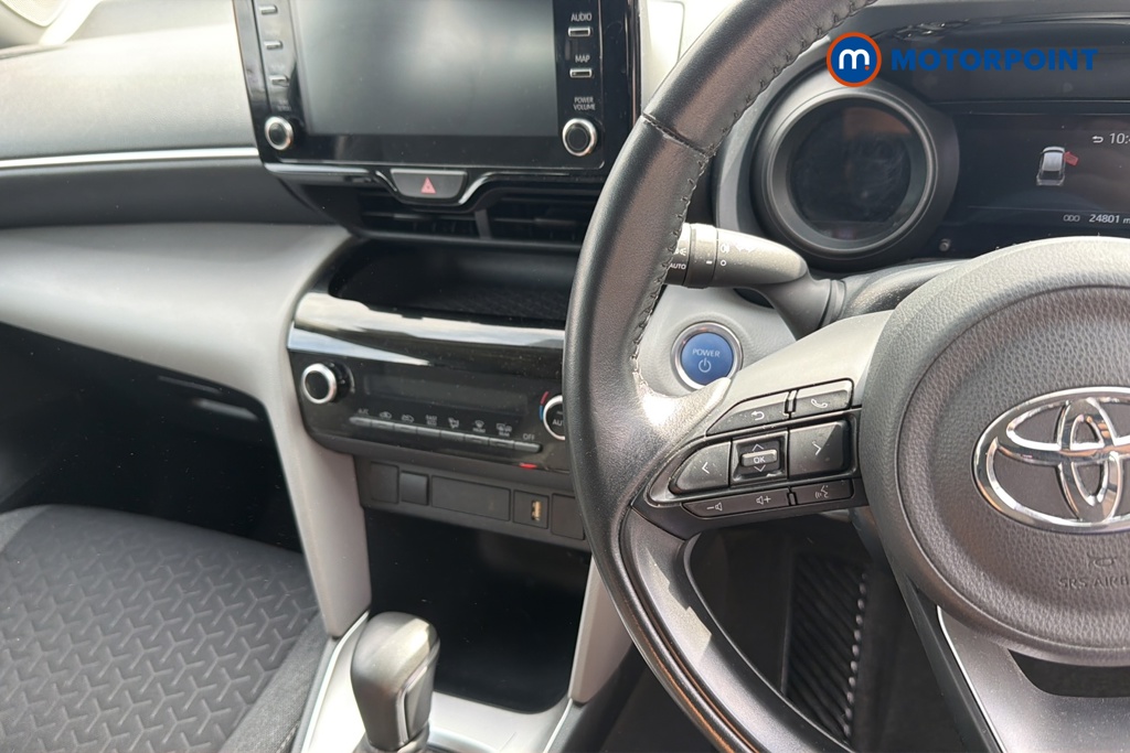 Toyota Yaris Cross Icon Automatic Petrol-Electric Hybrid Estate - Stock Number (1649612) - 1st supplementary image