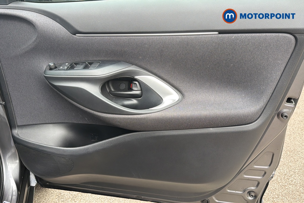 Toyota Yaris Cross Icon Automatic Petrol-Electric Hybrid Estate - Stock Number (1649665) - 18th supplementary image