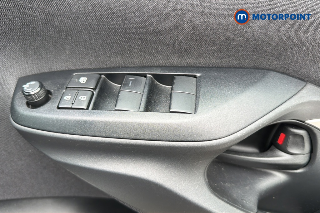 Toyota Yaris Cross Icon Automatic Petrol-Electric Hybrid Estate - Stock Number (1649665) - 19th supplementary image