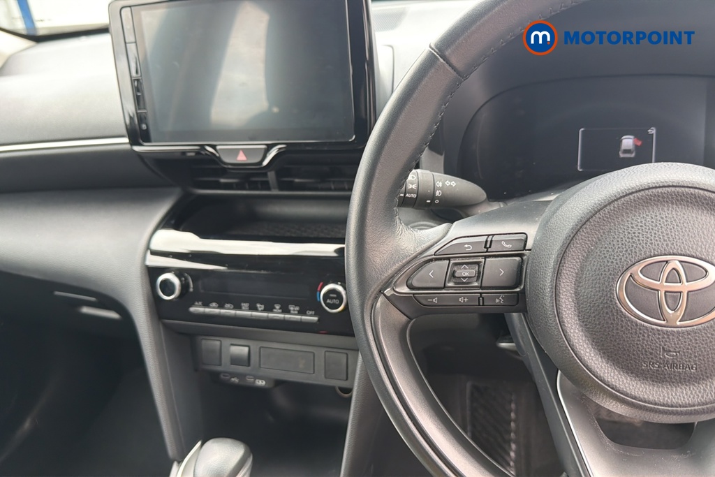 Toyota Yaris Cross Icon Automatic Petrol-Electric Hybrid Estate - Stock Number (1649665) - 1st supplementary image