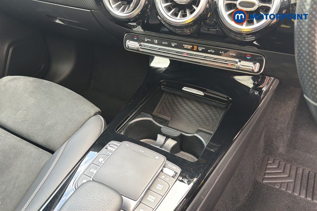 Mercedes-Benz A Class Exclusive Edition Automatic Petrol Hatchback - Stock Number (1650589) - 15th supplementary image