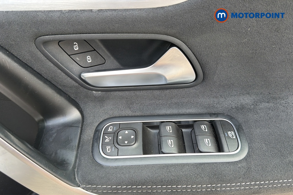 Mercedes-Benz A Class Exclusive Edition Automatic Petrol Hatchback - Stock Number (1650589) - 19th supplementary image
