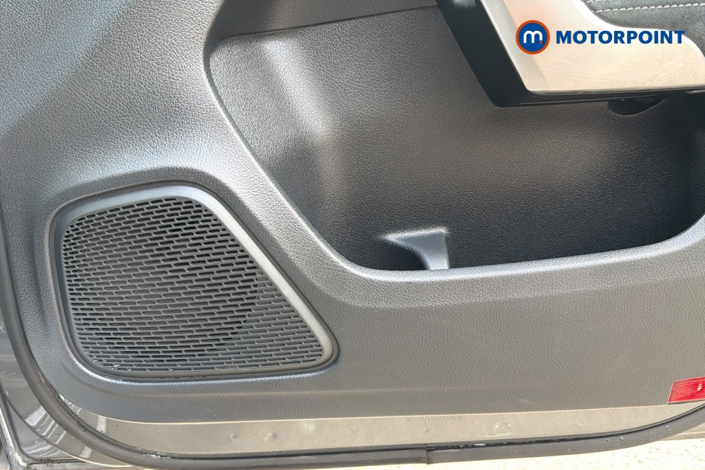 Mercedes-Benz A Class Exclusive Edition Automatic Petrol Hatchback - Stock Number (1650589) - 21st supplementary image