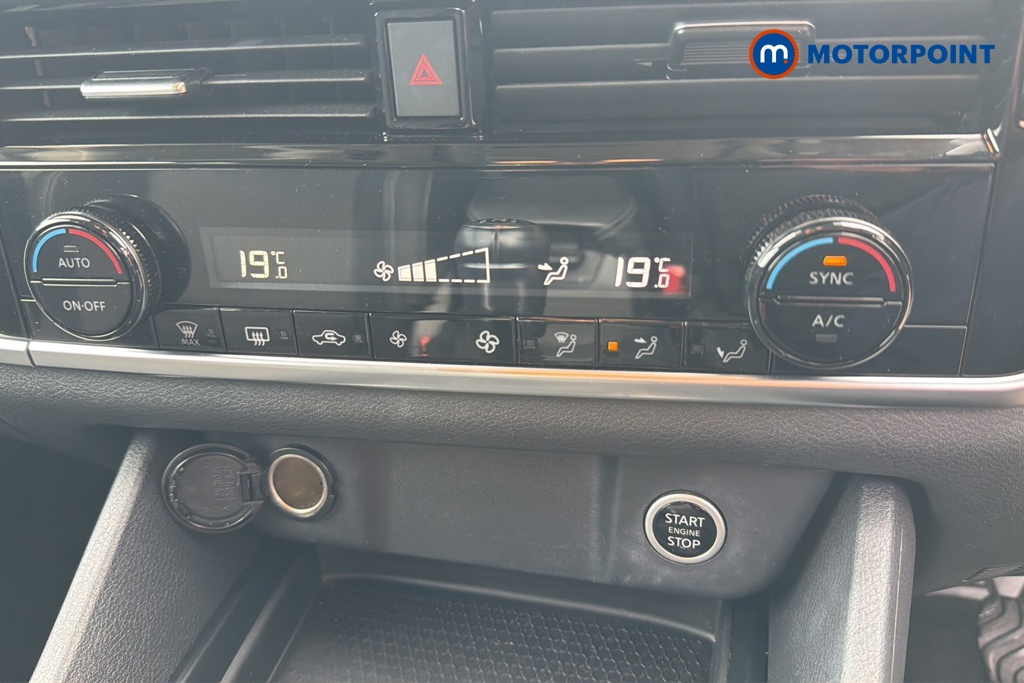 Nissan Qashqai Acenta Premium Manual Petrol SUV - Stock Number (1650852) - 12th supplementary image