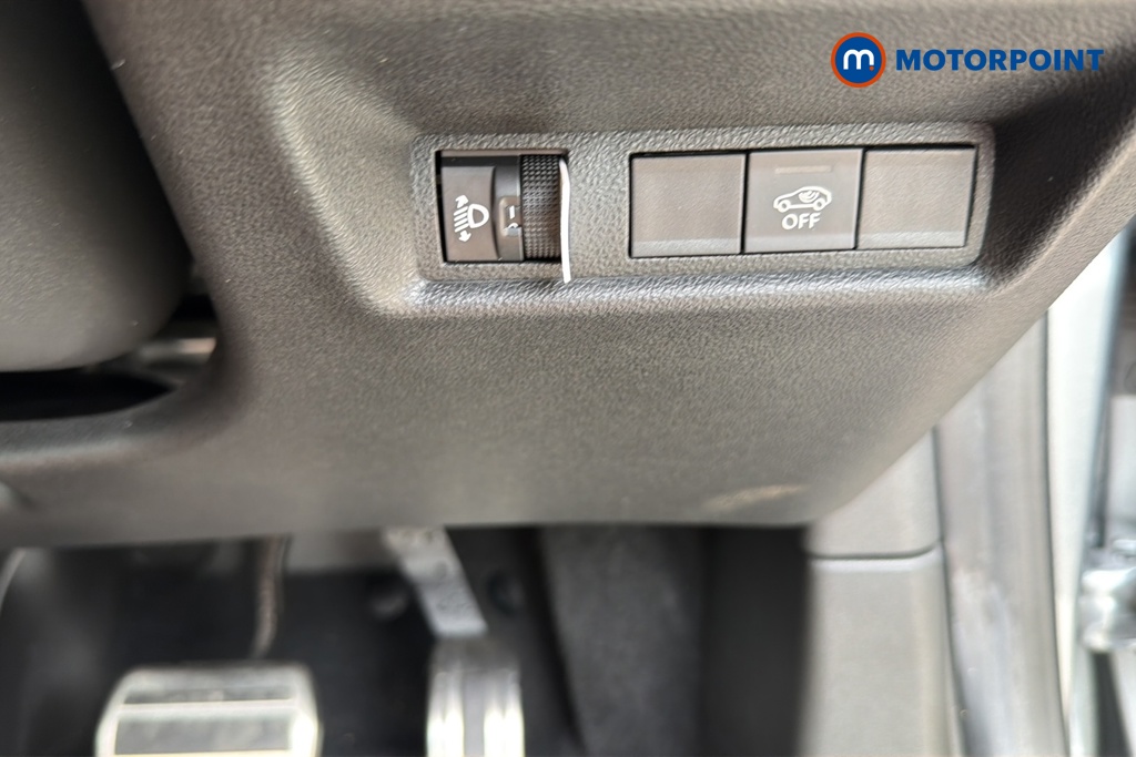Alfa Romeo Junior 1.2 Turbo Ibrida 5Dr Auto Premium Pack Automatic Petrol SUV - Stock Number (1650985) - 11th supplementary image