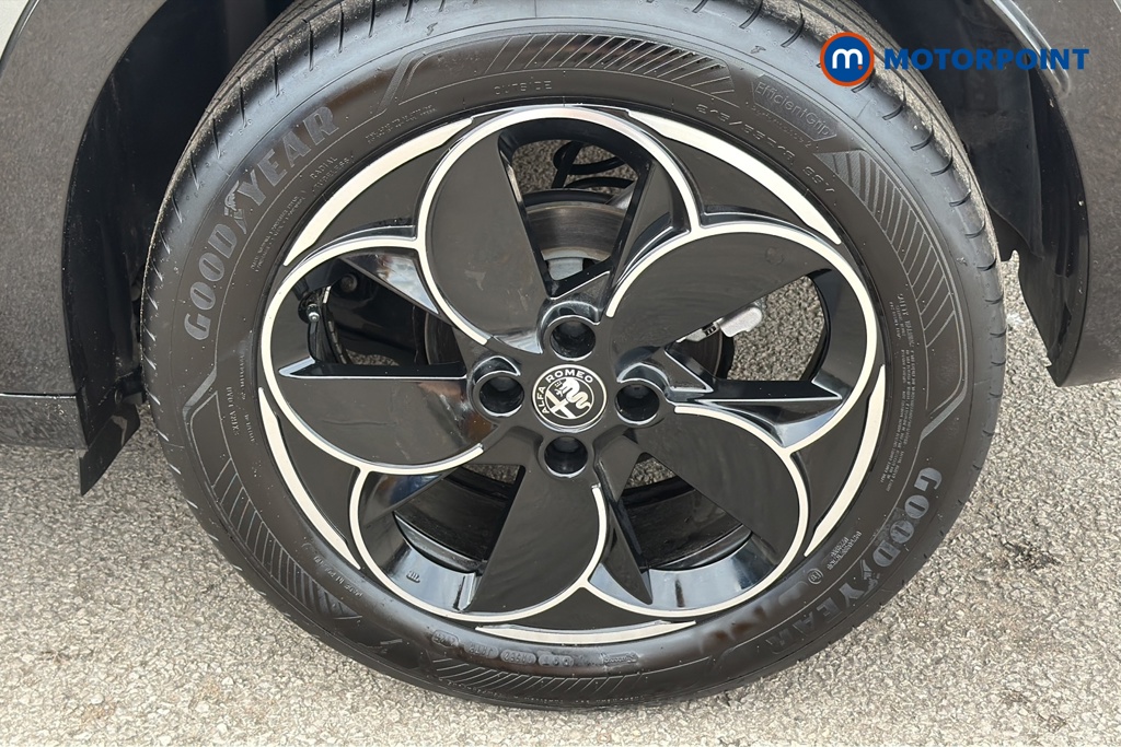 Alfa Romeo Junior 1.2 Turbo Ibrida 5Dr Auto Premium Pack Automatic Petrol SUV - Stock Number (1650985) - 45th supplementary image
