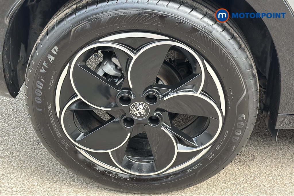 Alfa Romeo Junior 1.2 Turbo Ibrida 5Dr Auto Premium Pack Automatic Petrol SUV - Stock Number (1650985) - 46th supplementary image
