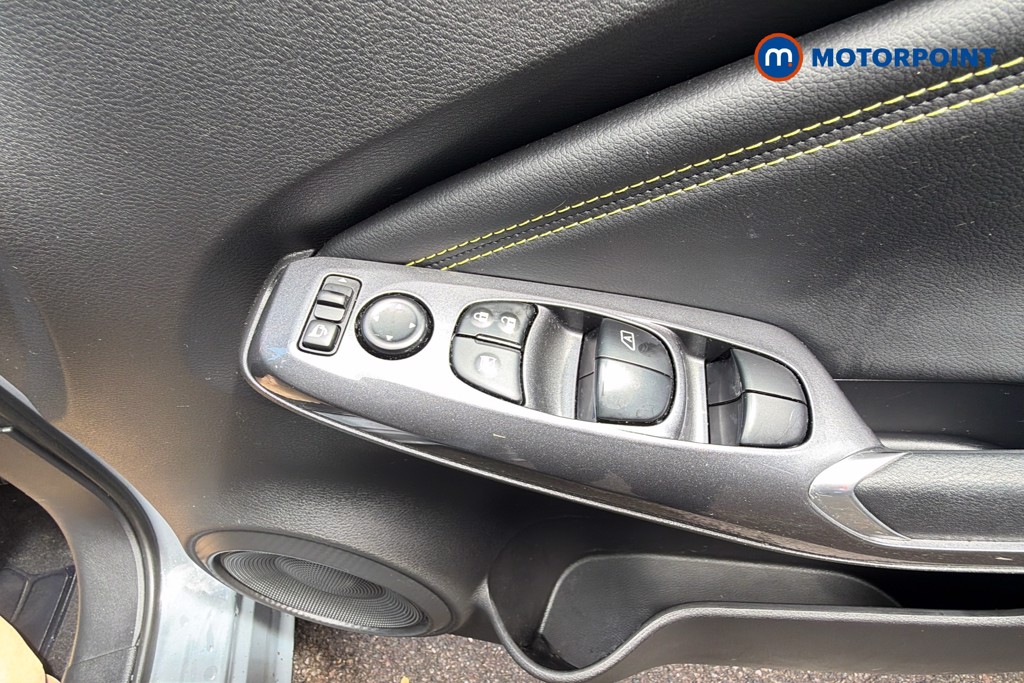 Nissan Juke Kiiro Manual Petrol SUV - Stock Number (1618840) - 20th supplementary image