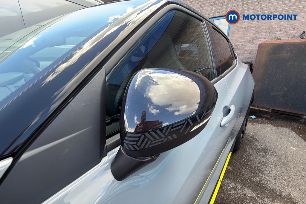 Nissan Juke Kiiro Manual Petrol SUV - Stock Number (1618840) - 43rd supplementary image