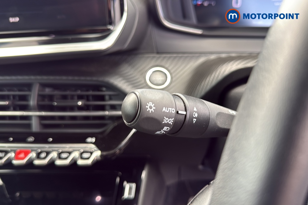 Peugeot 2008 Allure Manual Petrol SUV - Stock Number (1624952) - 5th supplementary image