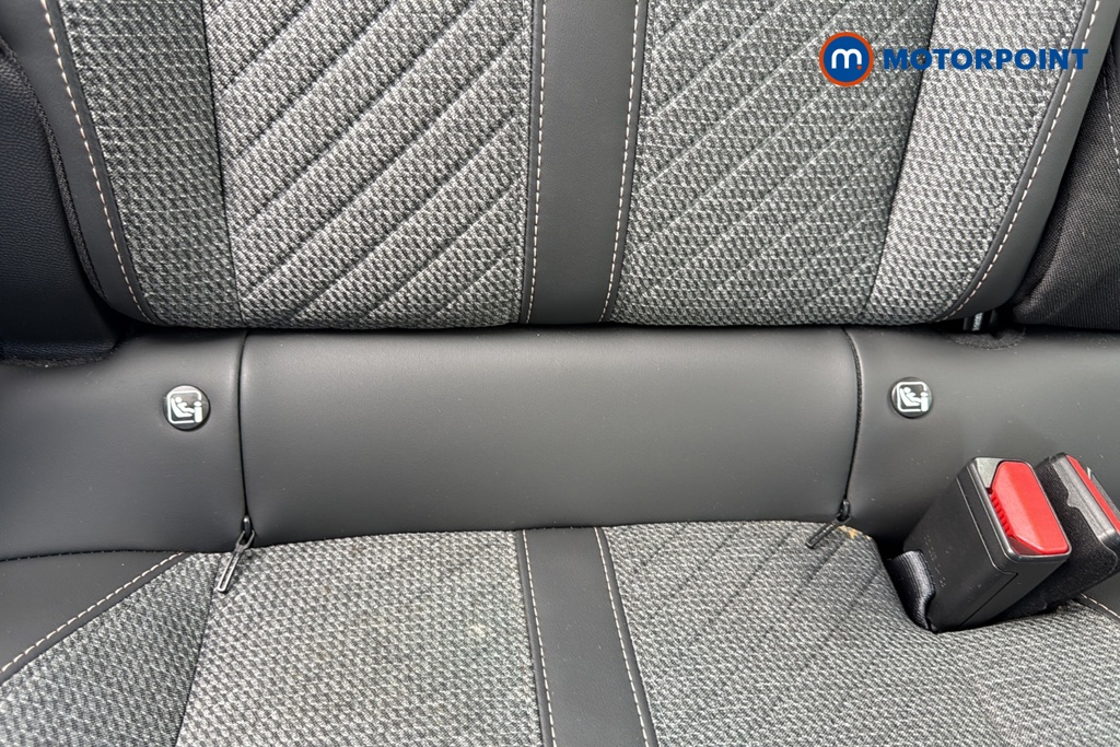 Peugeot 2008 Allure Manual Petrol SUV - Stock Number (1624952) - 27th supplementary image