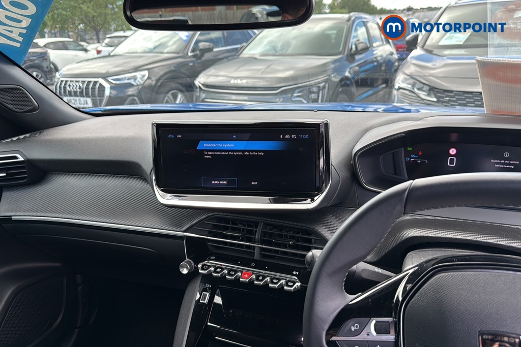 Peugeot 2008 Allure Manual Petrol SUV - Stock Number (1624952) - 1st supplementary image