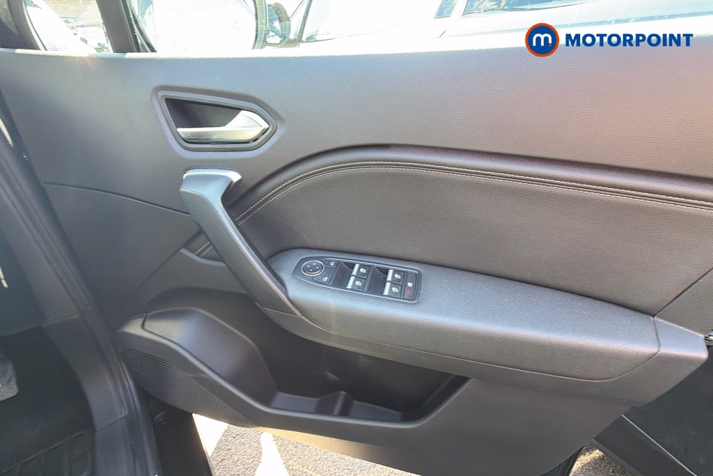 Renault Captur Techno Manual Petrol SUV - Stock Number (1632601) - 19th supplementary image