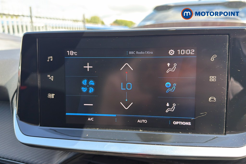 Peugeot 208 Allure Manual Petrol Hatchback - Stock Number (1634100) - 12th supplementary image