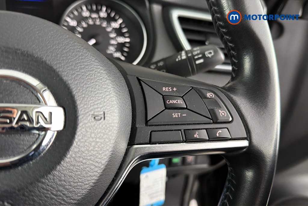 Nissan Qashqai Acenta Premium Automatic Petrol SUV - Stock Number (1639305) - 4th supplementary image