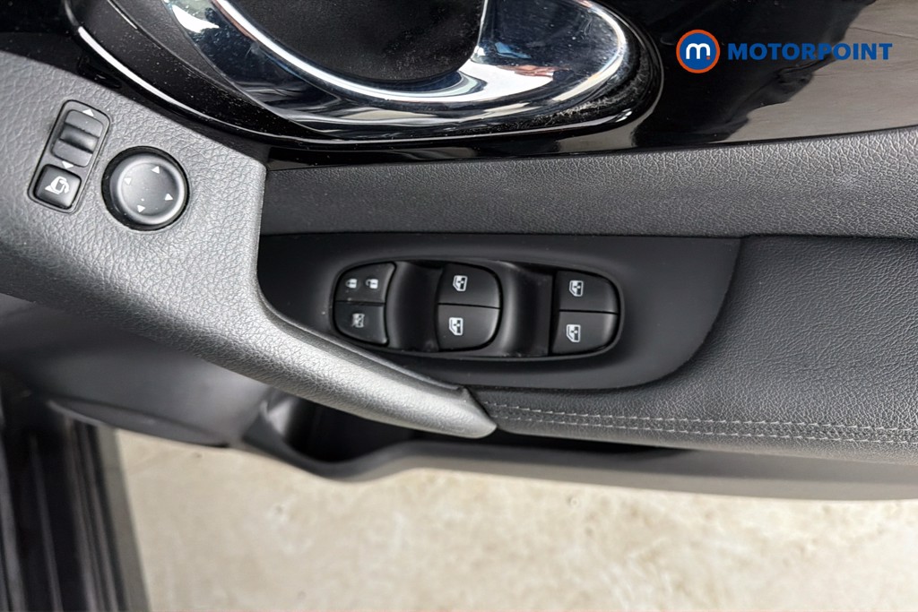 Nissan Qashqai Acenta Premium Automatic Petrol SUV - Stock Number (1639305) - 20th supplementary image