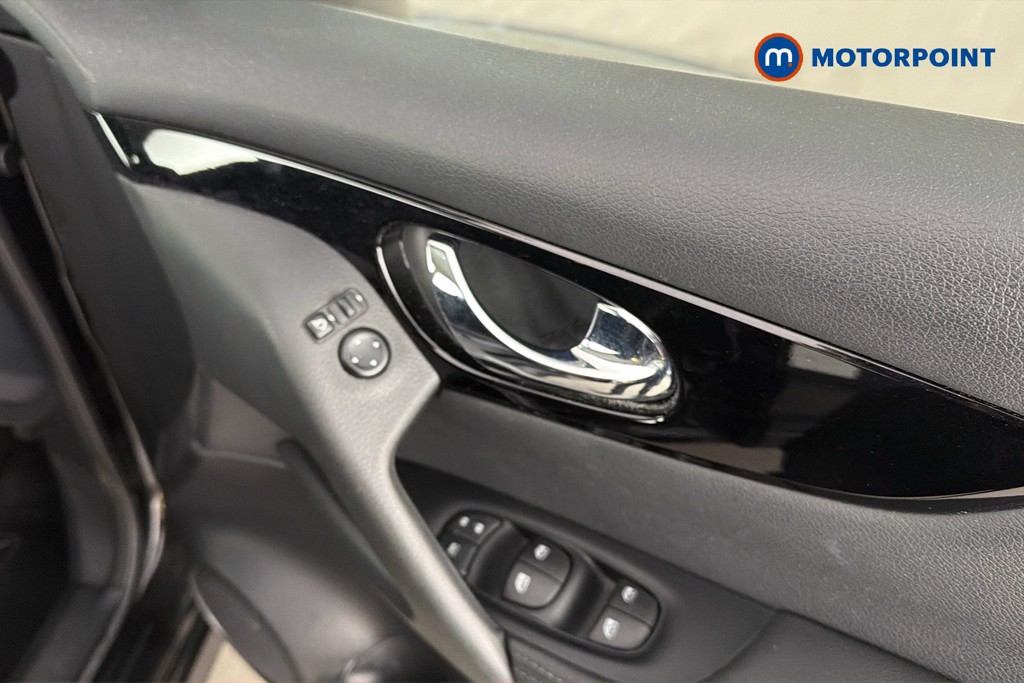 Nissan Qashqai Acenta Premium Automatic Petrol SUV - Stock Number (1639305) - 42nd supplementary image