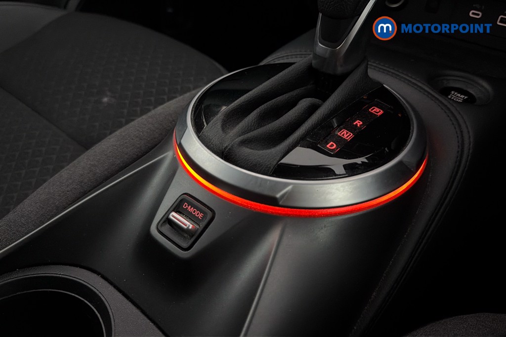 Nissan Juke N-Connecta Automatic Petrol SUV - Stock Number (1641278) - 11th supplementary image