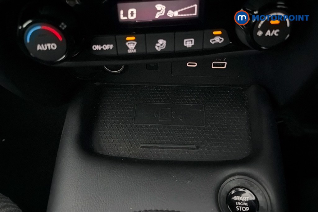 Nissan Juke N-Connecta Automatic Petrol SUV - Stock Number (1641278) - 17th supplementary image