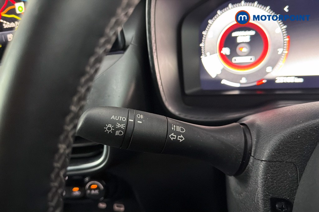 Nissan Juke N-Connecta Automatic Petrol SUV - Stock Number (1641278) - 18th supplementary image