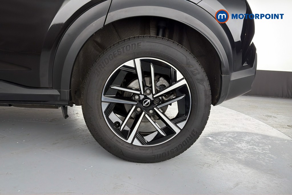 Nissan Juke N-Connecta Automatic Petrol SUV - Stock Number (1641278) - 48th supplementary image