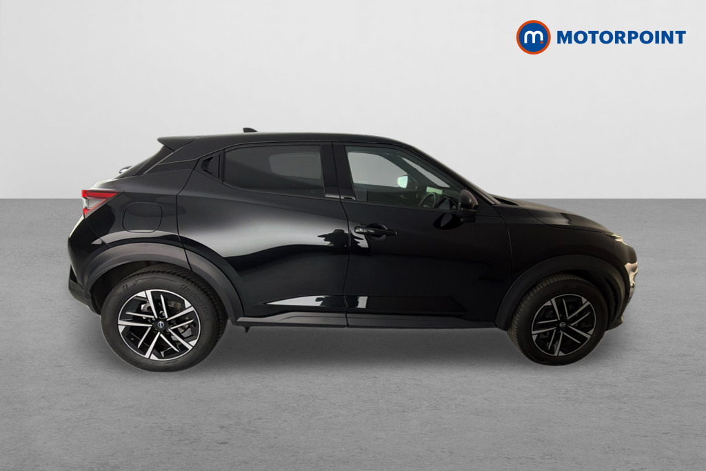 Nissan Juke N-Connecta Automatic Petrol SUV - Stock Number (1641278) - Drivers side