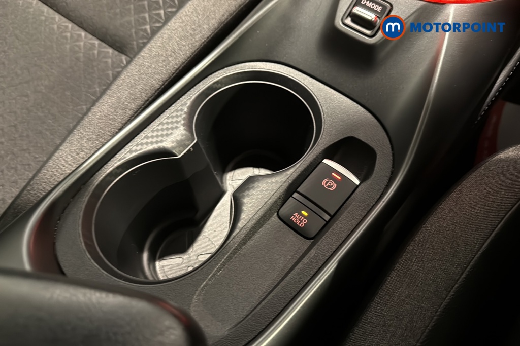 Nissan Juke N-Connecta Automatic Petrol SUV - Stock Number (1642423) - 16th supplementary image