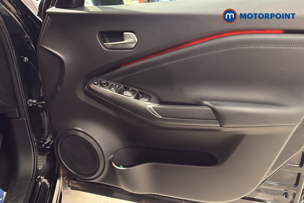 Nissan Juke N-Connecta Automatic Petrol SUV - Stock Number (1642423) - 18th supplementary image