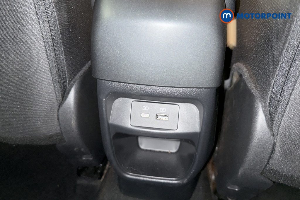 Nissan Juke N-Connecta Automatic Petrol SUV - Stock Number (1642423) - 28th supplementary image