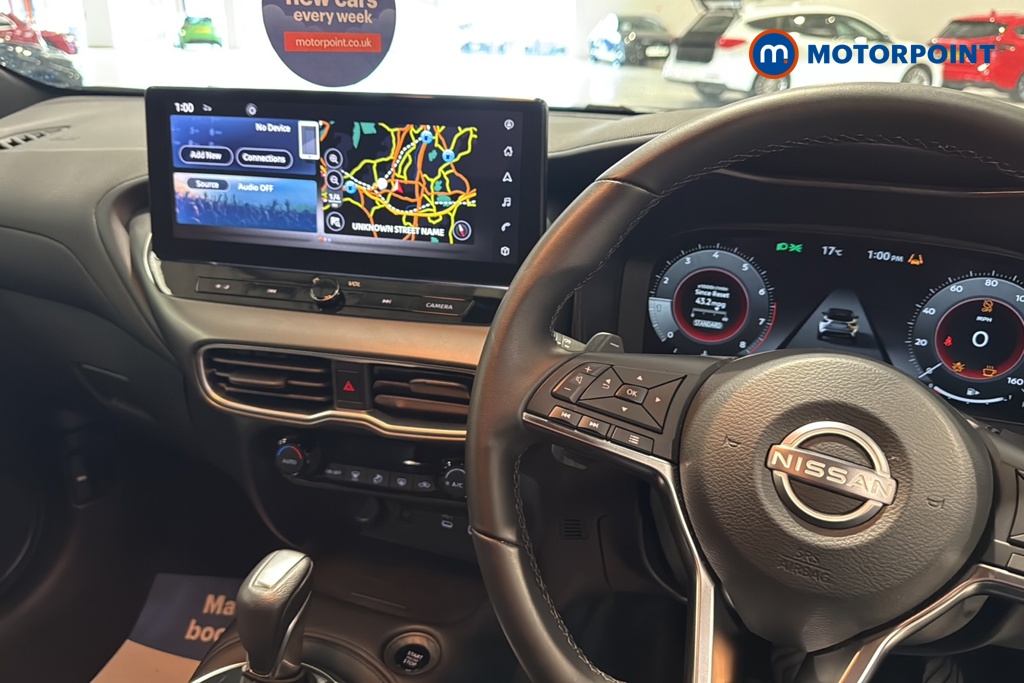 Nissan Juke N-Connecta Automatic Petrol SUV - Stock Number (1642423) - 1st supplementary image