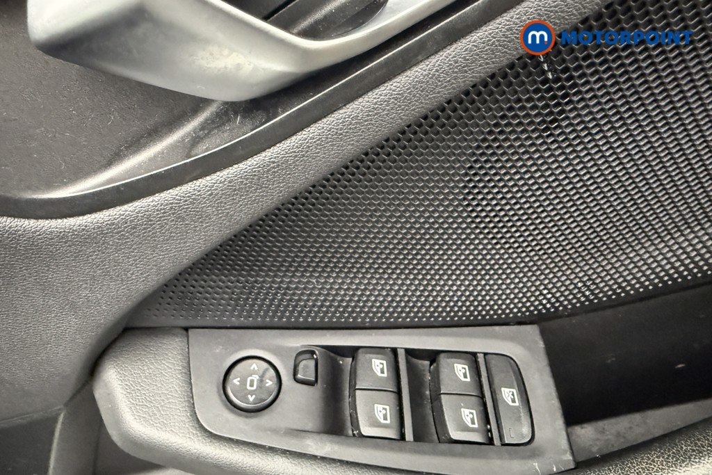 BMW 1 Series SE Automatic Petrol Hatchback - Stock Number (1643619) - 13th supplementary image