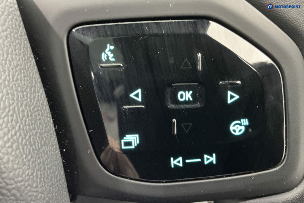 Ford Explorer Premium Automatic Electric SUV - Stock Number (1643679) - 19th supplementary image