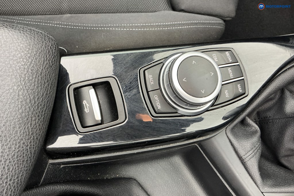 BMW 2 Series Sport Manual Petrol Convertible - Stock Number (1644460) - 14th supplementary image
