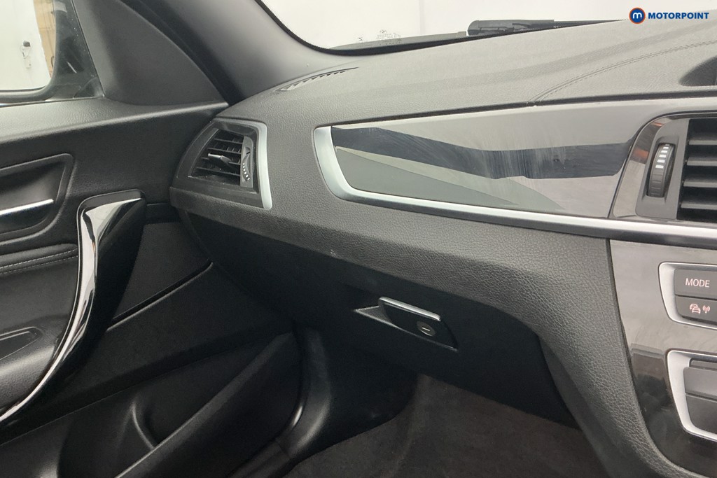 BMW 2 Series Sport Manual Petrol Convertible - Stock Number (1644460) - 18th supplementary image