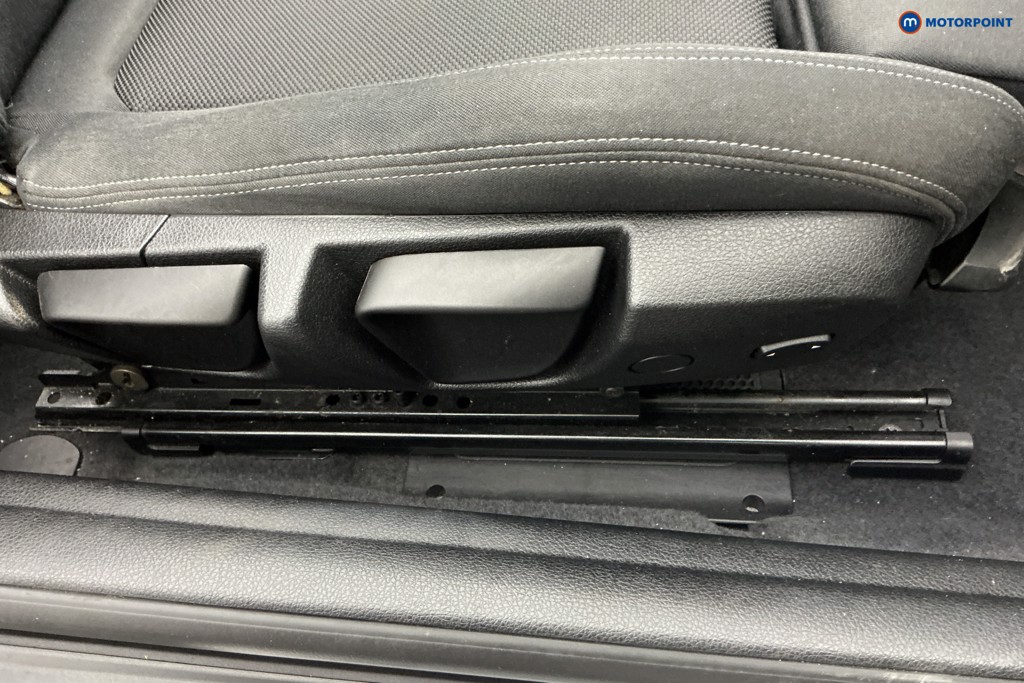 BMW 2 Series Sport Manual Petrol Convertible - Stock Number (1644460) - 23rd supplementary image